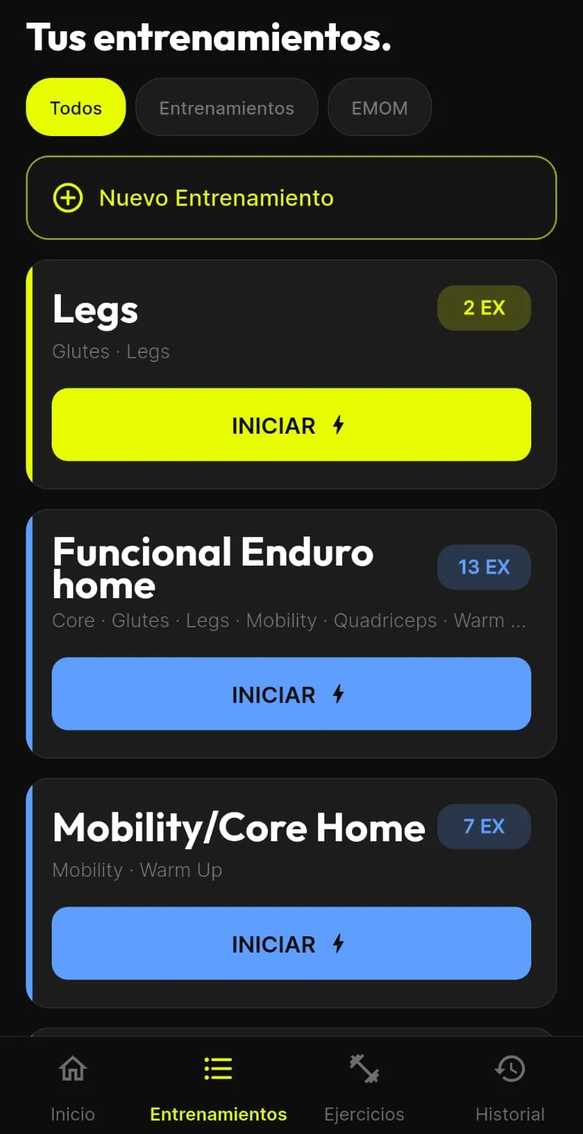 Lista de entrenamientos de BTR con las rutinas guardadas, cada una con su color y su número de ejercicios.